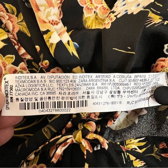 Zara Cropped Floral Top Knotted Long Sleeve Size Small Satin Fall Floral - Picture 7 of 7